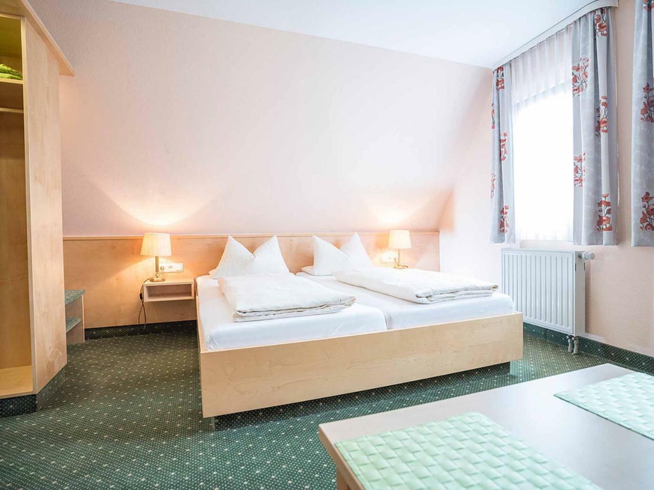 Gaestehaus Moenchshof Sommerhausen Buitenkant foto