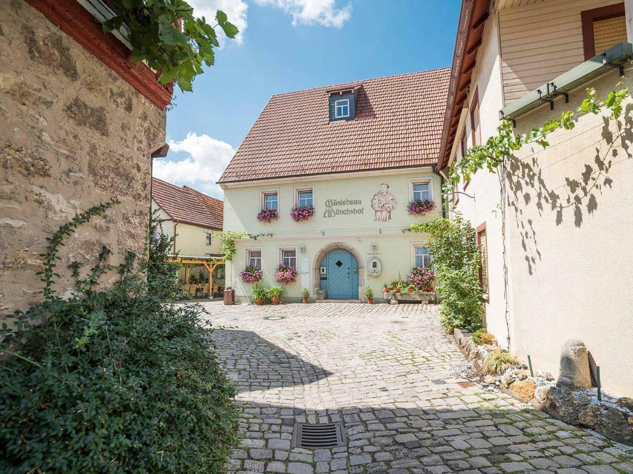 Gaestehaus Moenchshof Sommerhausen Buitenkant foto